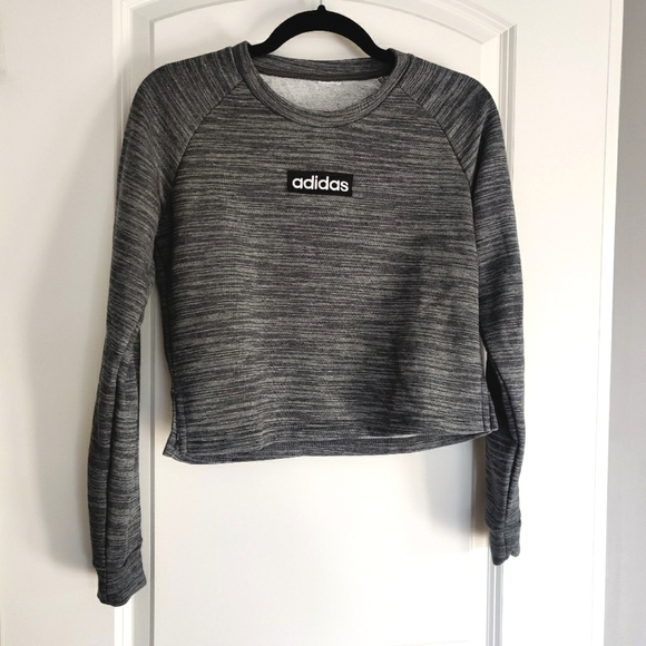 Adidas Crop boxy sweatshirt size xs-s - Picture 1 of 4